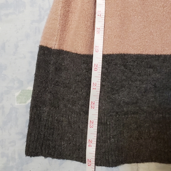 Liz Claiborne Striped Sweater - Picture 6 of 8